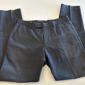 Uniqlo Men’s HeatTech Chino Pant